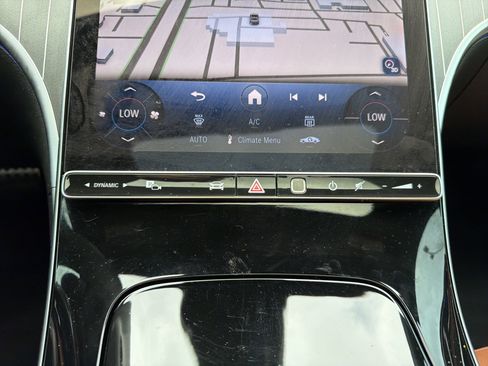 Used 2025 Mercedes-Benz C 300 Sedan image 24