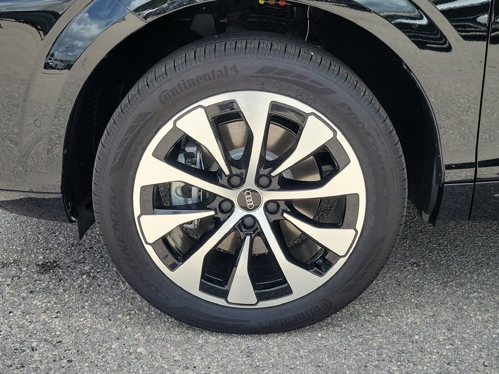 New 2026 Audi Q3 quattro 2.0T AWD/4WD image 12