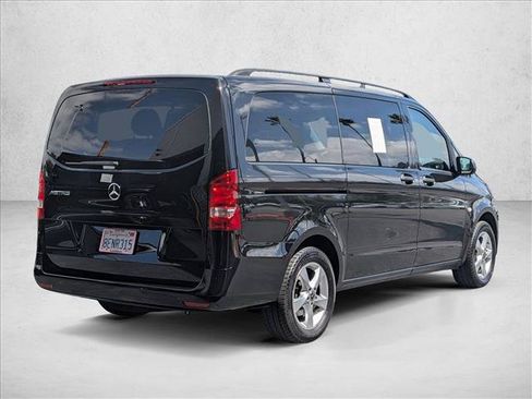 Used 2018 Mercedes-Benz Metris Passenger image 5