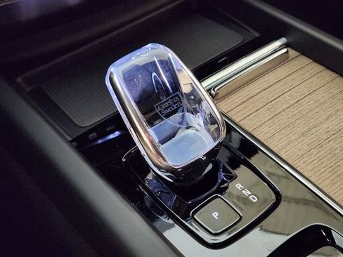 New 2026 Volvo XC60 B5 Core AWD/4WD image 20