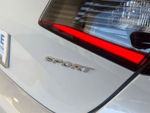 Certified 2025 Honda Civic Sport image 11