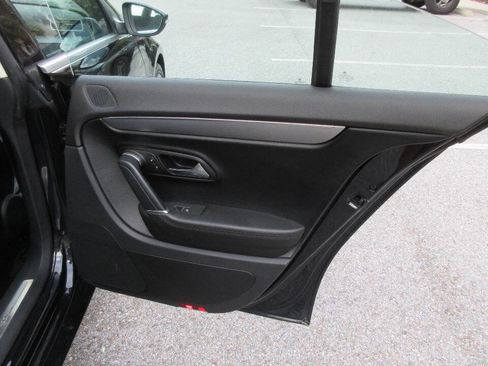 Used 2013 Volkswagen CC Lux image 22