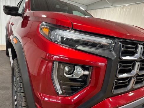 Certified 2024 GMC Canyon AT4 AWD/4WD image 13