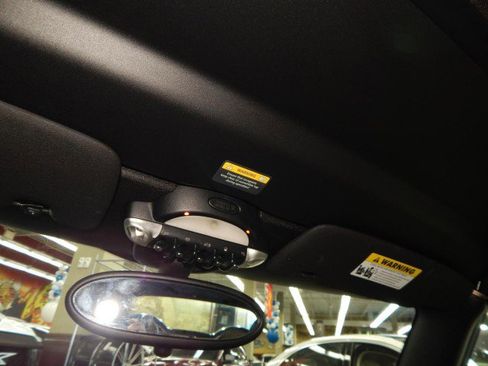 Used 2010 MINI Cooper S image 22