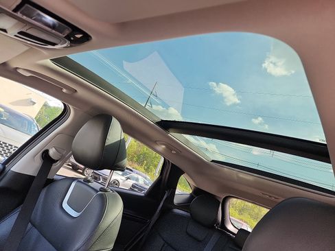 Used 2022 Hyundai Tucson Limited image 22