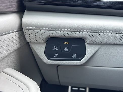 New 2026 Volkswagen Atlas SEL Premium R-Line AWD/4WD image 19