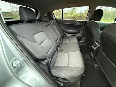 Used 2020 Kia Sportage LX image 18