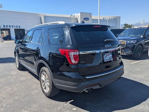 Used 2018 Ford Explorer XLT w/ Equipment Group 201A AWD/4WD image 8