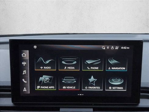 Used 2021 Audi Q5 Premium image 12