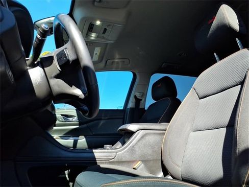 Used 2021 GMC Acadia AT4 image 28