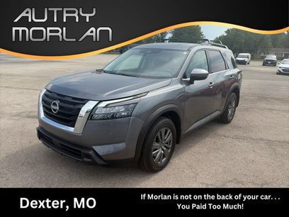 Used 2025 Nissan Pathfinder SV w/ SV Premium Package