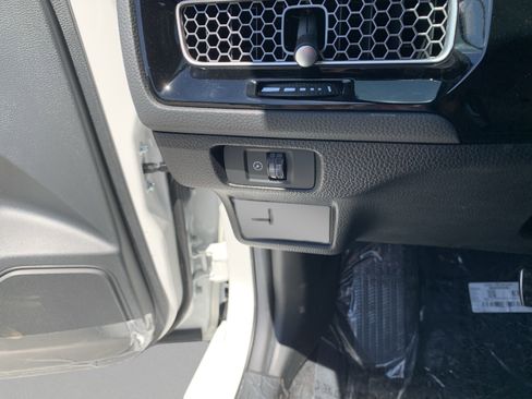 Used 2025 Honda Civic Sport image 35