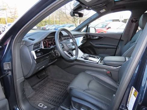 Used 2025 Audi Q7 3.0T Prestige w/ Prestige Package image 2