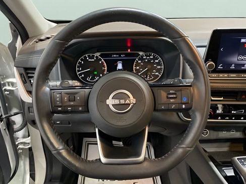 Certified 2023 Nissan Rogue SV w/ SV Premium B Package AWD/4WD image 13