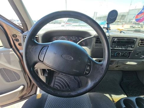 Used 2002 Ford F250 Lariat RWD image 16
