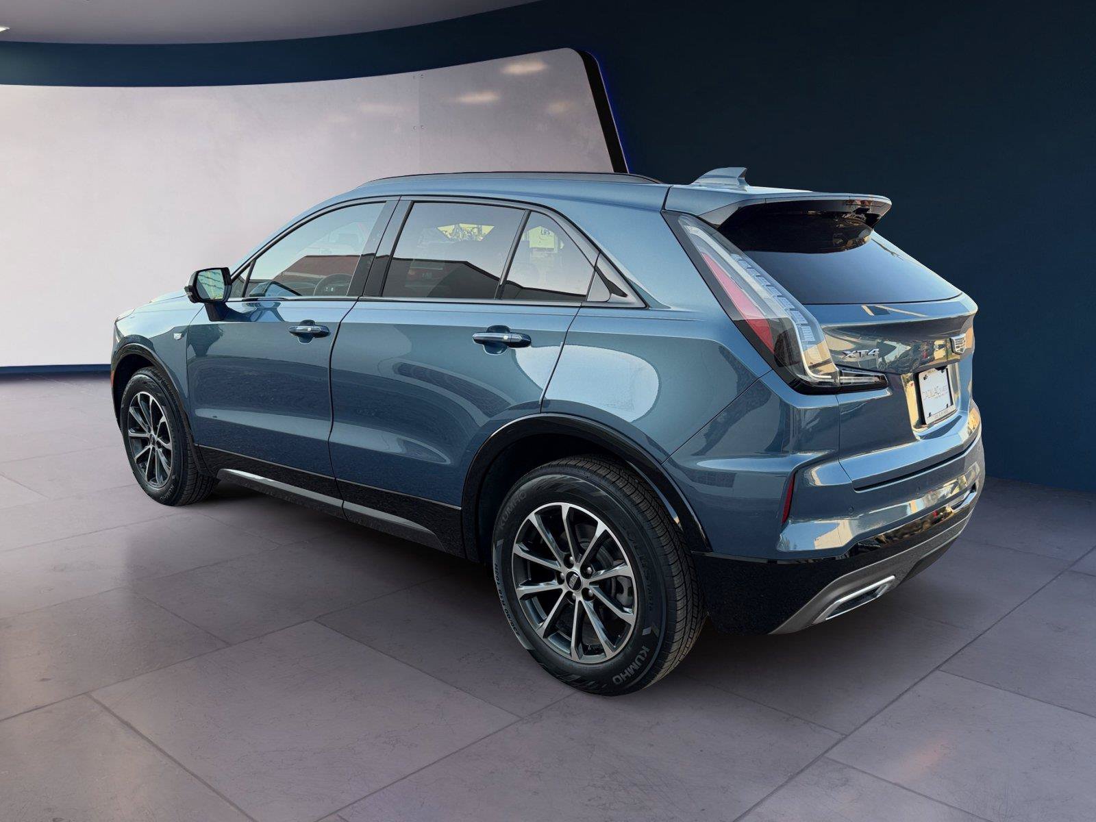 Certified 2025 Cadillac XT4 Sport FWD image 3