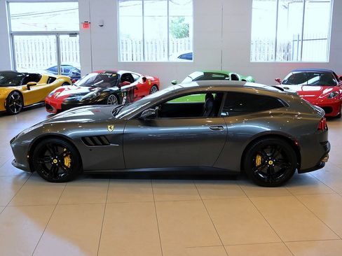 Certified 2017 Ferrari GTC4Lusso image 3