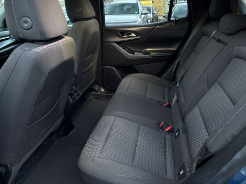 Used 2025 Chevrolet Equinox LT image 24