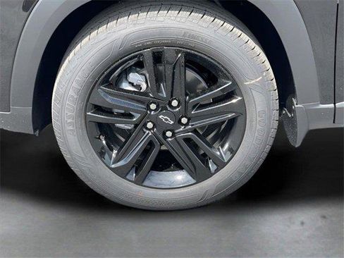 New 2025 Chevrolet Trax ACTIV w/ Driver Confidence Package image 36