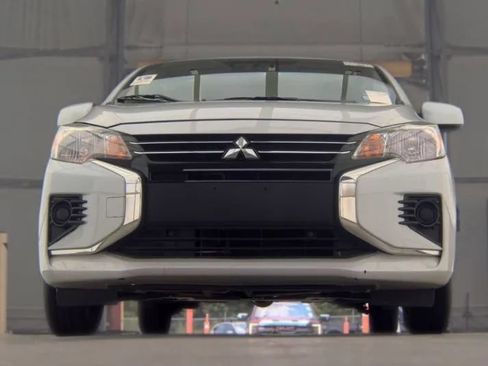 Used 2024 Mitsubishi Mirage ES FWD image 9
