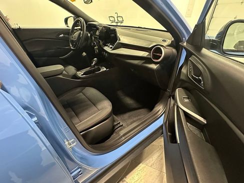 Used 2024 Chevrolet Trax RS w/ Driver Confidence Package FWD image 22