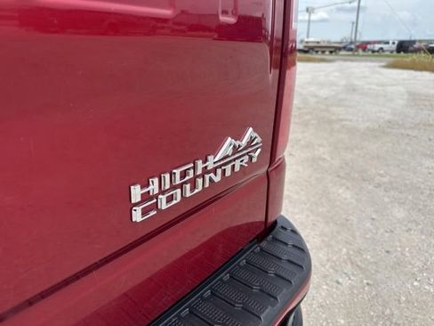 Used 2022 Chevrolet Silverado 1500 High Country AWD/4WD image 13