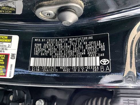 Used 2018 Toyota Corolla SE w/ Carpet Mat Package (TMS) FWD image 19