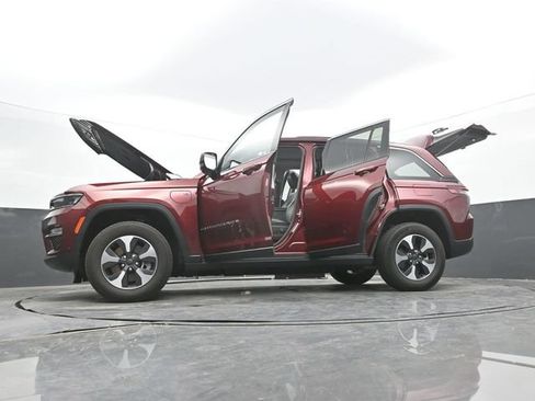 Used 2023 Jeep Grand Cherokee 4WD 4xe w/ Luxury Tech Group II image 67