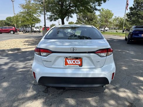 Used 2025 Toyota Corolla LE FWD image 13