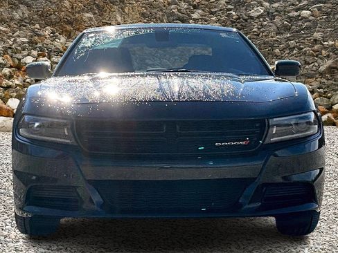 Used 2023 Dodge Charger SXT image 3