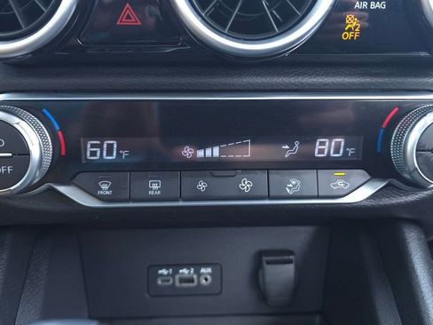 Used 2021 Nissan Sentra SV image 32