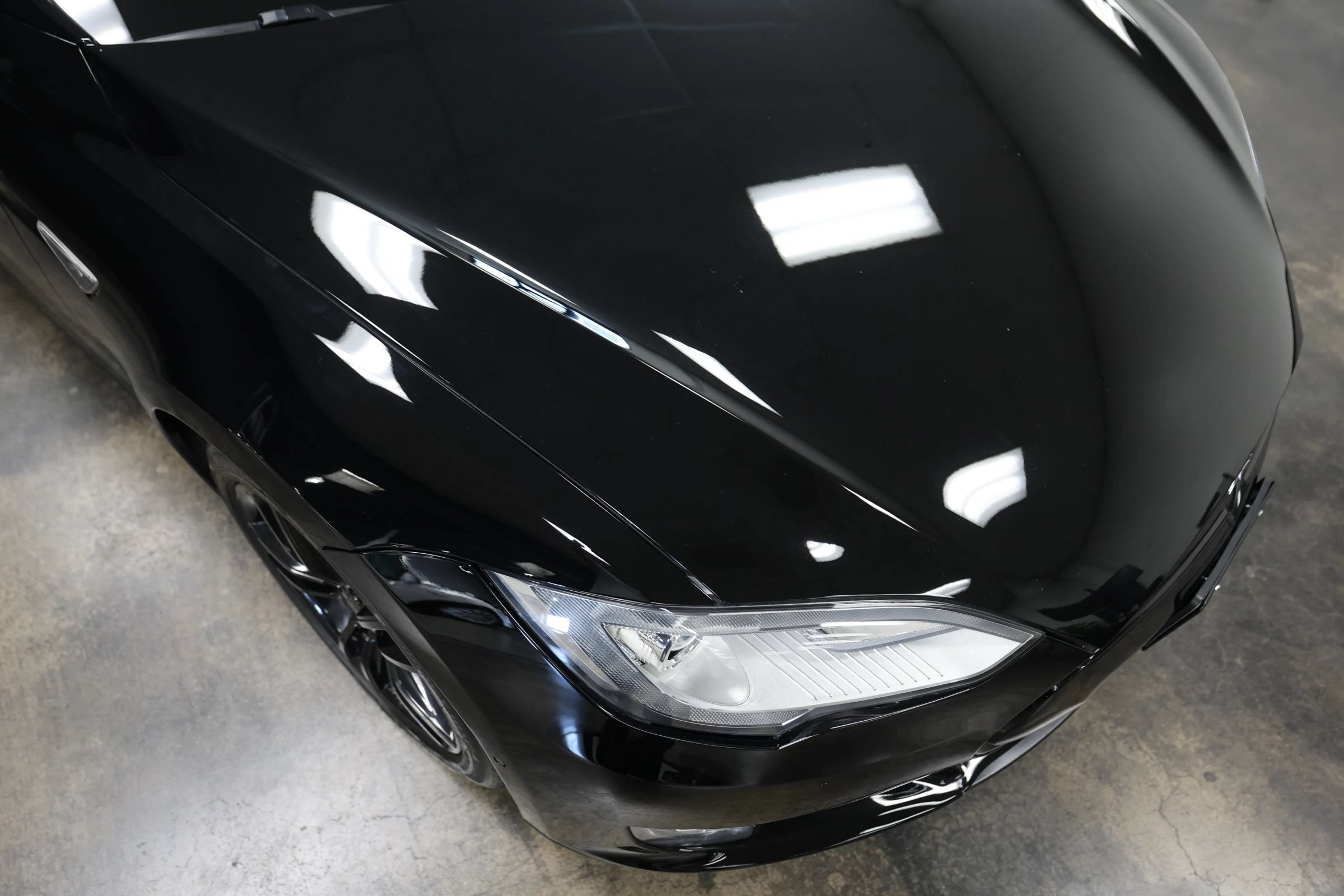 Used 2015 Tesla Model S 85 RWD image 12