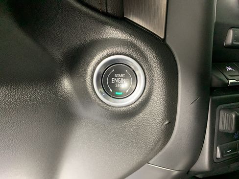 Used 2019 GMC Sierra 1500 AT4 w/ AT4 Premium Package AWD/4WD image 16
