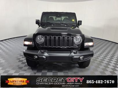 New 2025 Jeep Gladiator Sport