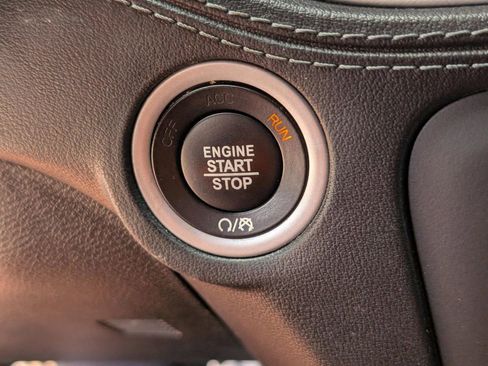 Used 2022 Dodge Charger R/T w/ Plus Group RWD image 25