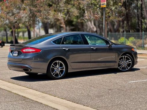 Used 2016 Ford Fusion Titanium FWD image 5