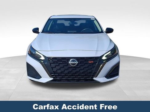 Used 2023 Nissan Altima 2.5 SR FWD image 3