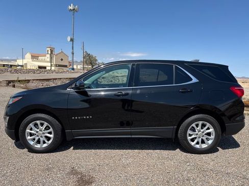 Used 2019 Chevrolet Equinox LT image 2