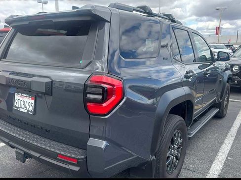 Certified 2025 Toyota 4Runner SR5 AWD/4WD image 2