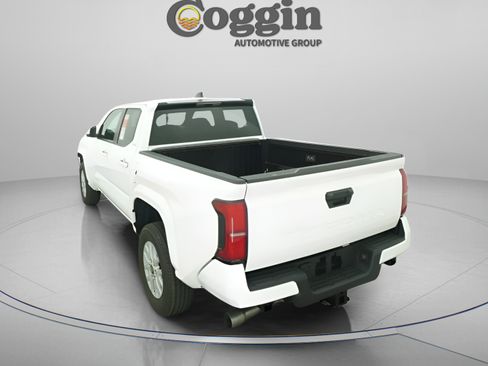 Used 2026 Toyota Tacoma SR5 RWD image 10