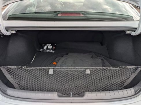 Used 2025 Hyundai Elantra Sport image 28