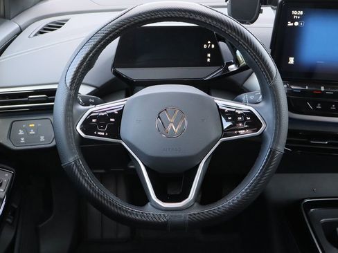 Used 2024 Volkswagen ID.4 S image 12