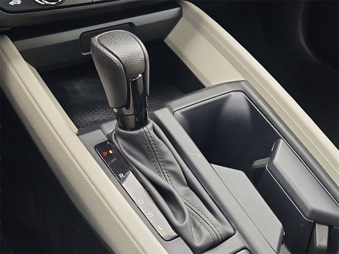 Certified 2023 Honda Accord EX image 26