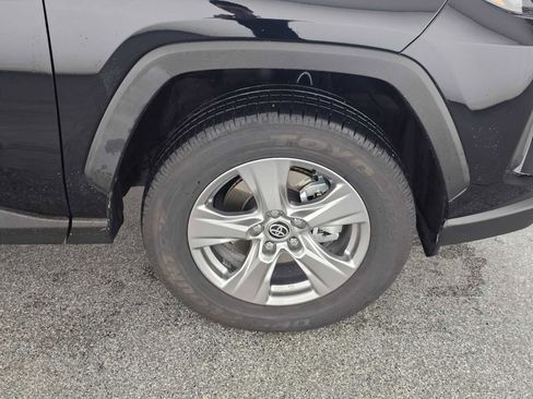 Used 2025 Toyota RAV4 LE image 9