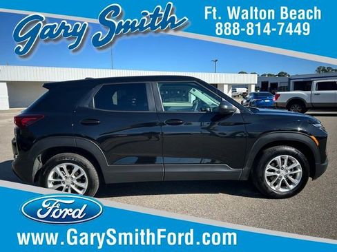 Used 2024 Chevrolet TrailBlazer LS w/ LS Convenience Package image 1