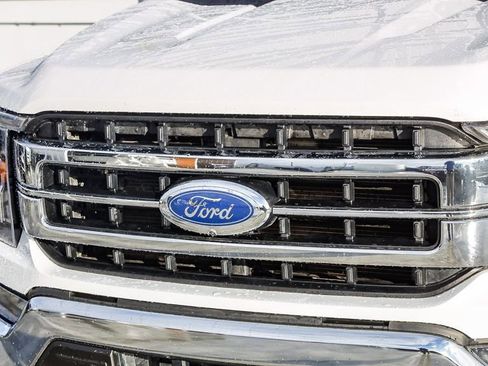 Used 2022 Ford F150 Lariat w/ Trailer Tow Package image 6