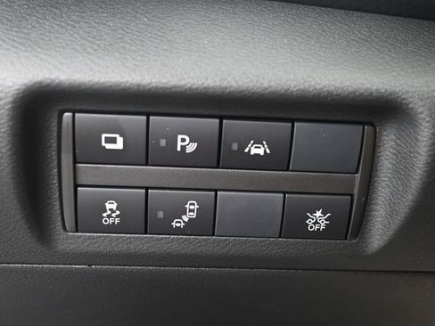 Used 2025 Nissan Kicks Play S image 16