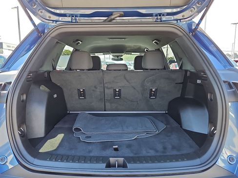 Certified 2025 Chevrolet Equinox LT FWD image 31