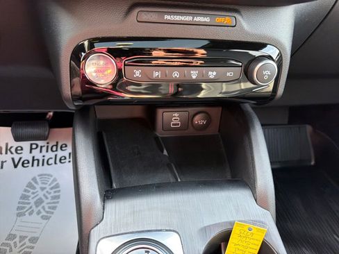 Used 2025 Ford Escape ST-Line Elite w/ Premium Technology Package AWD/4WD image 17