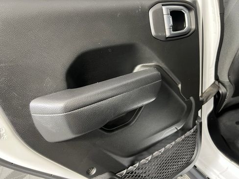 Certified 2025 Jeep Wrangler Unlimited Rubicon image 25